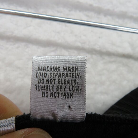 Chicos Travelers Pants Womens Medium Black Elastic Waist Short - Picture 4 of 7